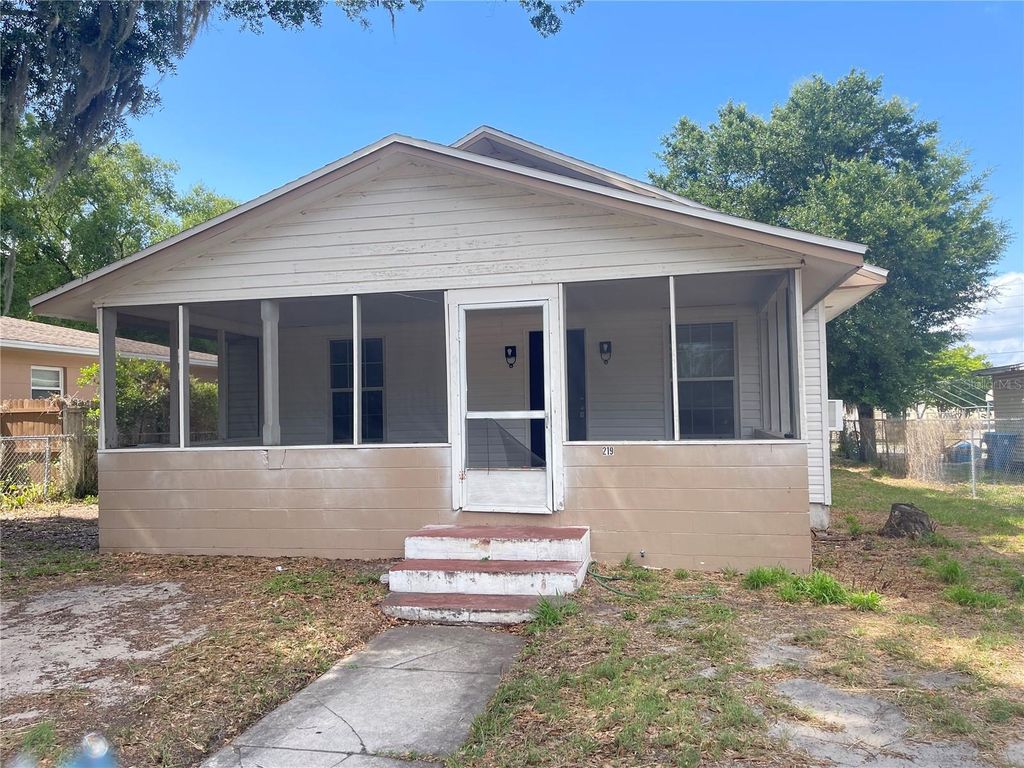 219 E POLK AVENUE, Lake Wales, FL 33853