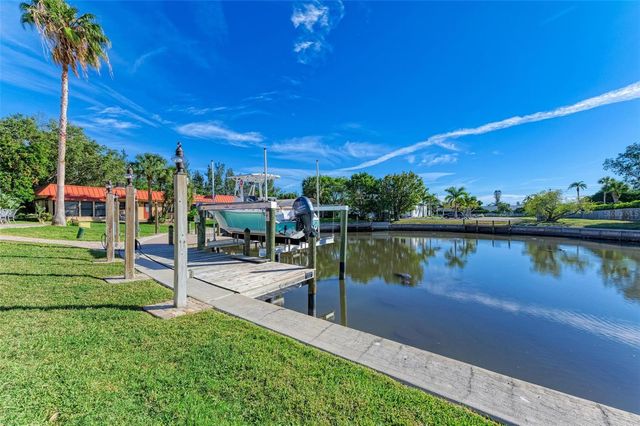 9409 CATALINA DRIVE, Bradenton, FL 34210