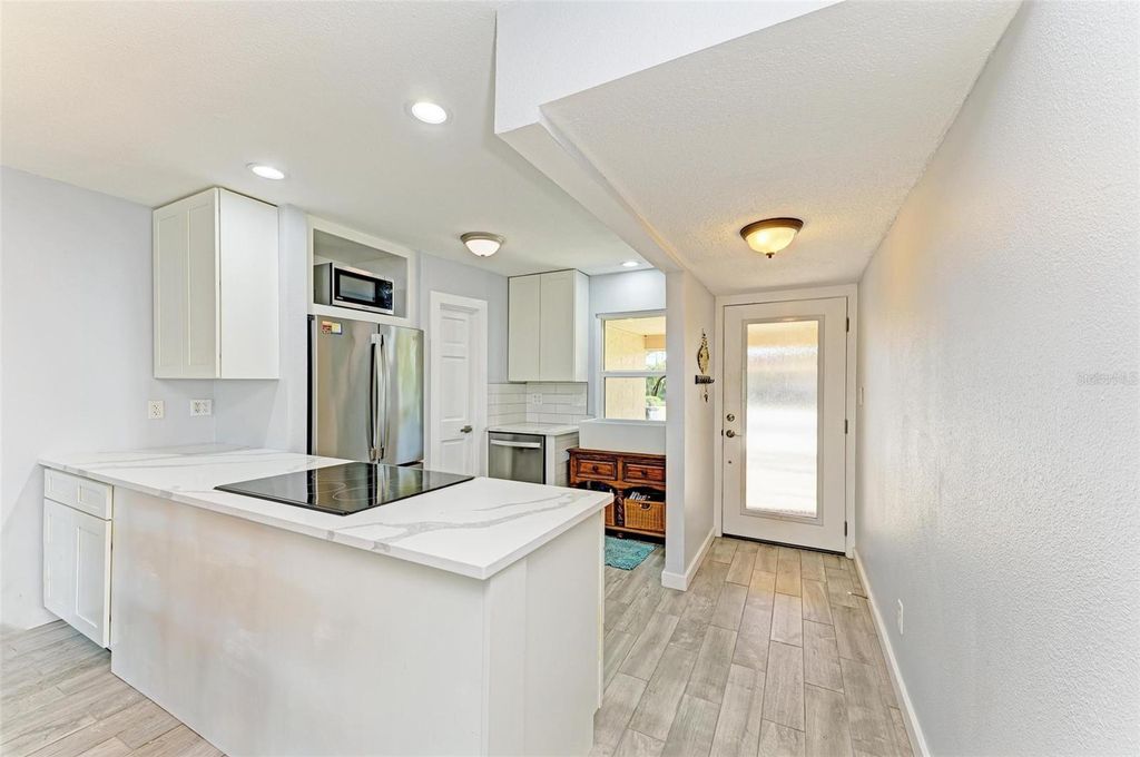 9409 CATALINA DRIVE