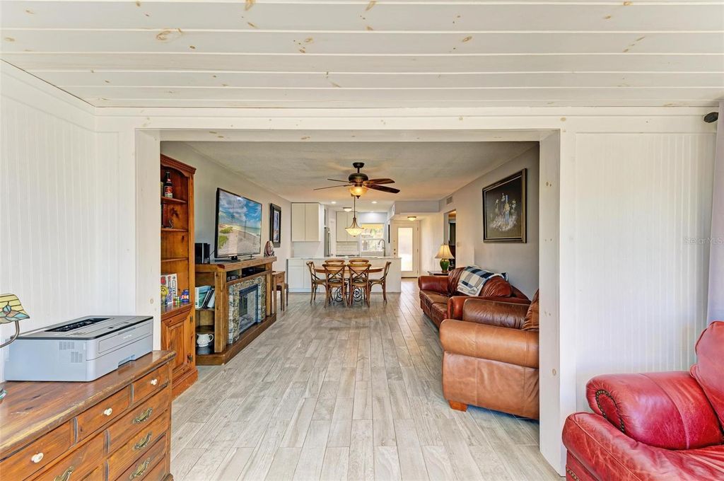 9409 CATALINA DRIVE