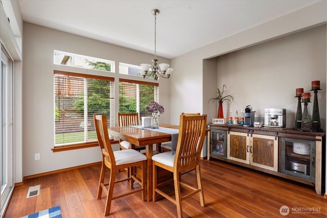 1676 SW Ulysses Street, Oak Harbor, WA 98277