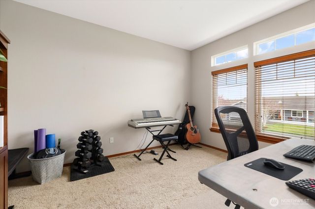 1676 SW Ulysses Street, Oak Harbor, WA 98277