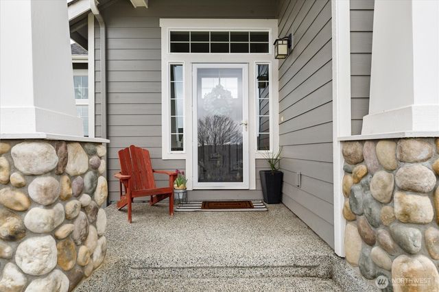 1676 SW Ulysses Street, Oak Harbor, WA 98277