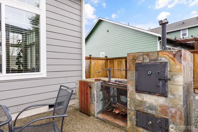 1676 SW Ulysses Street, Oak Harbor, WA 98277