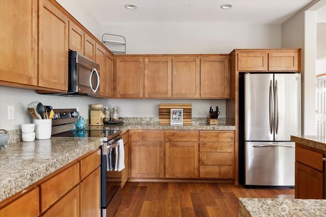 1676 SW Ulysses Street, Oak Harbor, WA 98277