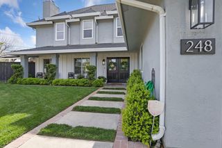 248 River Oaks Dr, Lodi, CA 95240