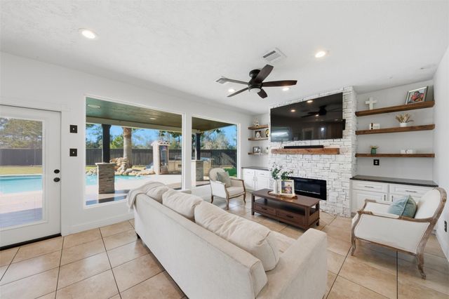 6411 Autumn Thistle Drive, Katy, TX 77449