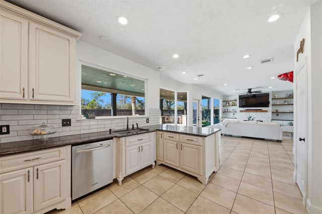 6411 Autumn Thistle Drive, Katy, TX 77449