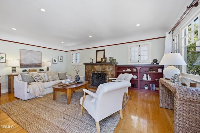 1124 E Mariposa Street, Altadena, CA 91001