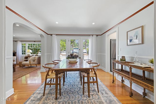 1124 E Mariposa Street, Altadena, CA 91001