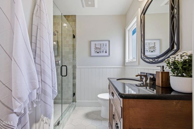 1124 E Mariposa Street, Altadena, CA 91001