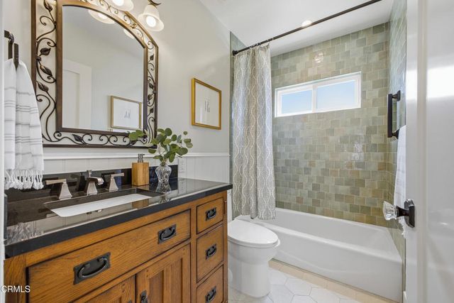 1124 E Mariposa Street, Altadena, CA 91001