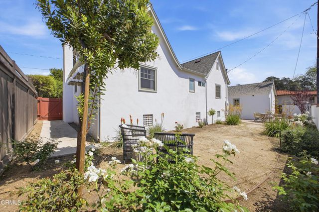 1124 E Mariposa Street, Altadena, CA 91001