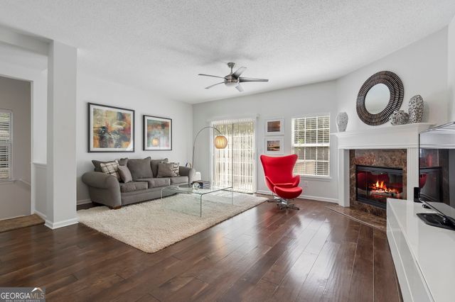 373 NW Heritage Park Trace 4, Kennesaw, GA 30144