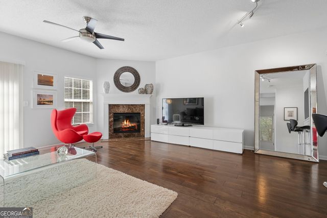 373 NW Heritage Park Trace 4, Kennesaw, GA 30144