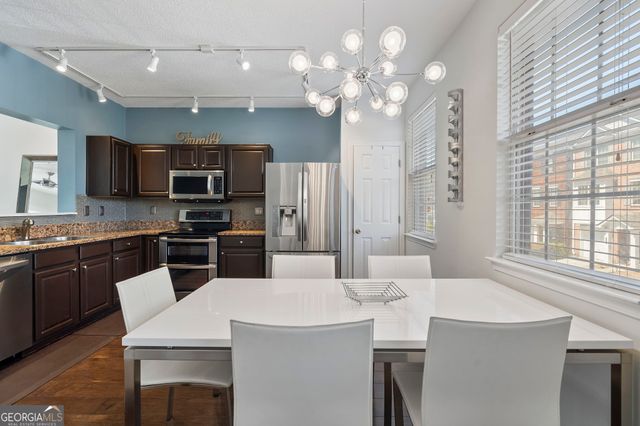 373 NW Heritage Park Trace 4, Kennesaw, GA 30144