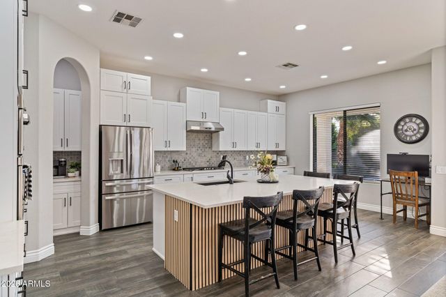 1902 S LOS ALTOS Drive, Chandler, AZ 85286