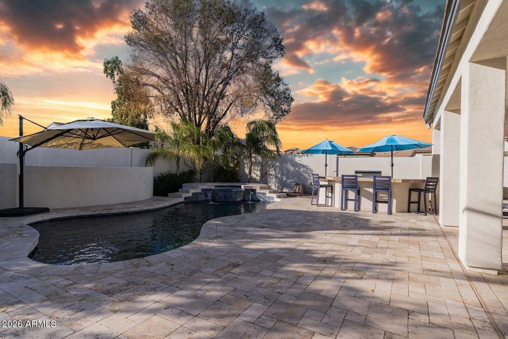 1902 S LOS ALTOS Drive, Chandler, AZ 85286