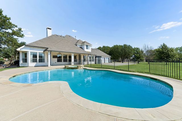 560 Palomino Drive, Lucas, TX 75002