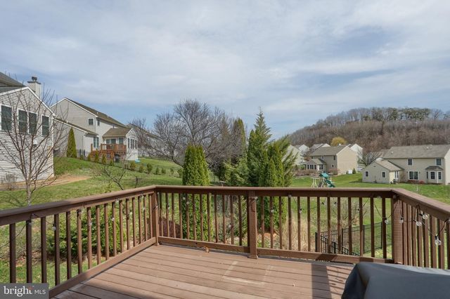 16 WILDFLOWER CIR, Lebanon, PA 17046