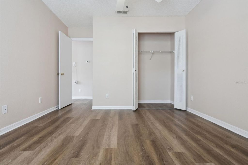 Image 21 of property listing at 1085 S HIAWASSEE ROAD 513, Orlando, FL 32835
