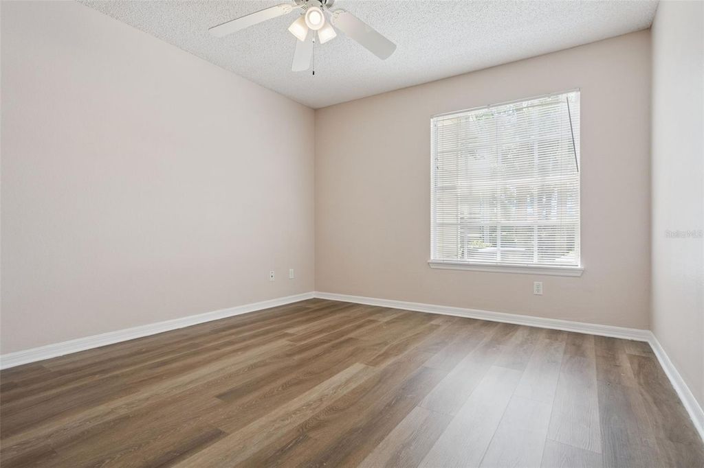 Image 22 of property listing at 1085 S HIAWASSEE ROAD 513, Orlando, FL 32835