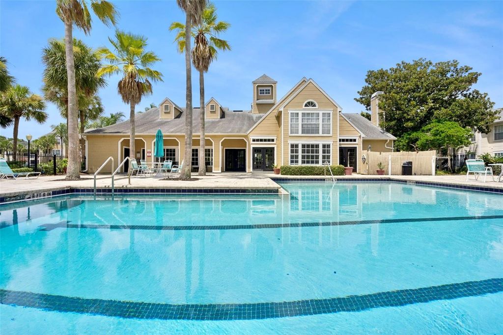 Image 37 of property listing at 1085 S HIAWASSEE ROAD 513, Orlando, FL 32835