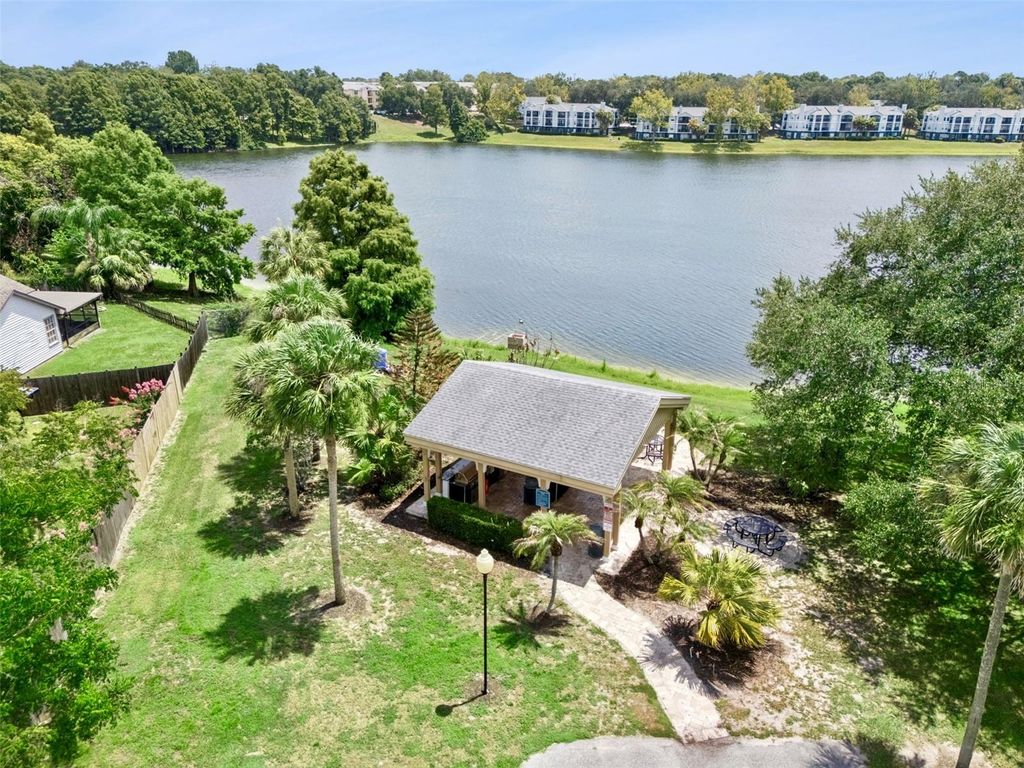 Image 41 of property listing at 1085 S HIAWASSEE ROAD 513, Orlando, FL 32835