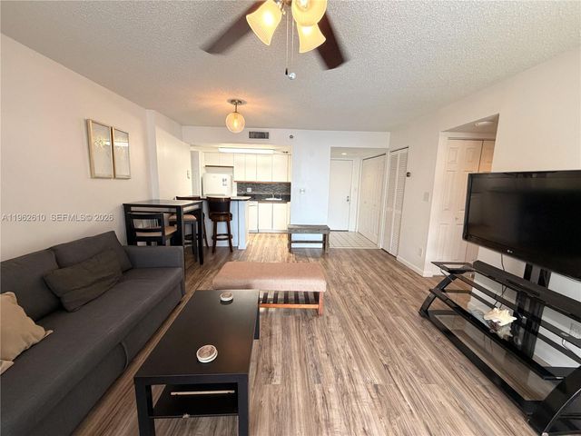 770 Claughton Island Dr 606, Miami, FL 33131