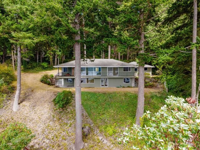 5318 Quiet Cove Road, Anacortes, WA 98221