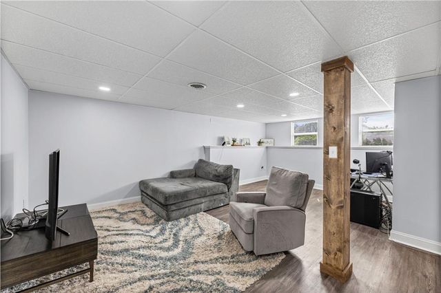 17451 S Ingrid Street, Gardner, KS 66030