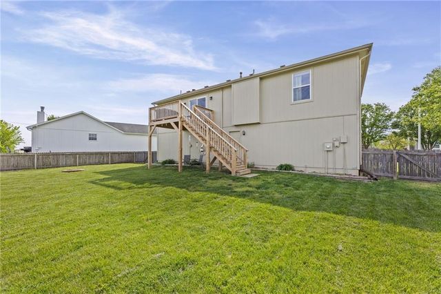 17451 S Ingrid Street, Gardner, KS 66030