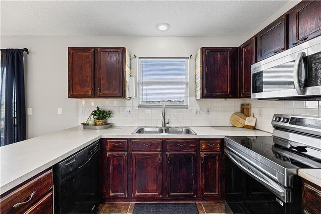 17451 S Ingrid Street, Gardner, KS 66030