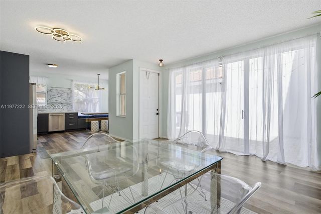 1755 Seagrape Way, Hollywood, FL 33019