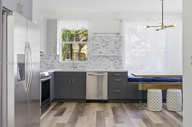 1755 Seagrape Way, Hollywood, FL 33019