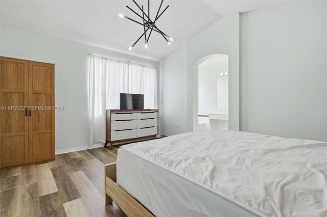 1755 Seagrape Way, Hollywood, FL 33019