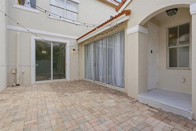 1755 Seagrape Way, Hollywood, FL 33019