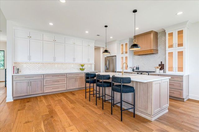 546 Saffron Lane, Versailles, KY 40383