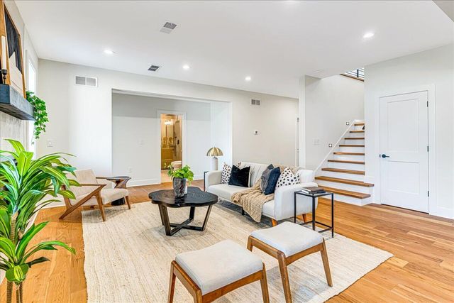 546 Saffron Lane, Versailles, KY 40383