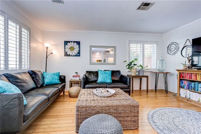 2726 E 2nd A, Long Beach, CA 90803