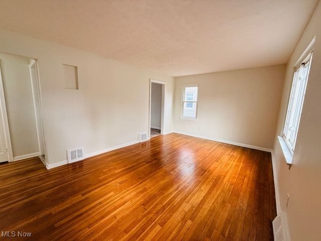 25751 Briardale Avenue, Euclid, OH 44132