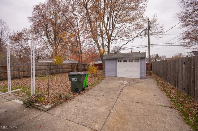 25751 Briardale Avenue, Euclid, OH 44132