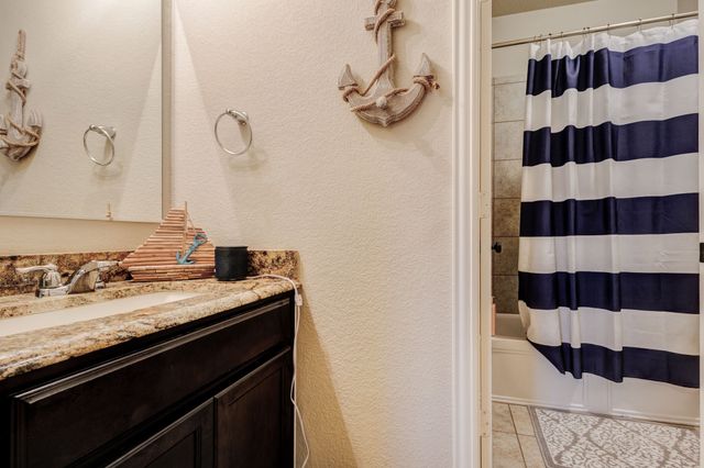 1005 Oarlock Drive, Crowley, TX 76036