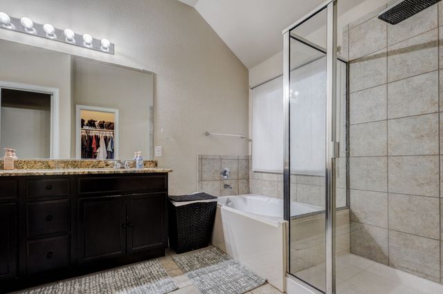 1005 Oarlock Drive, Crowley, TX 76036