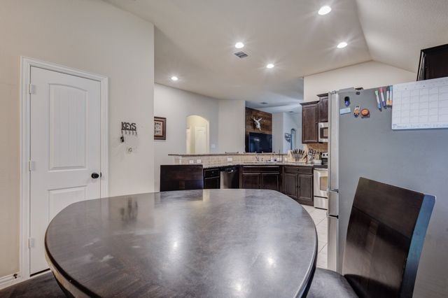 1005 Oarlock Drive, Crowley, TX 76036