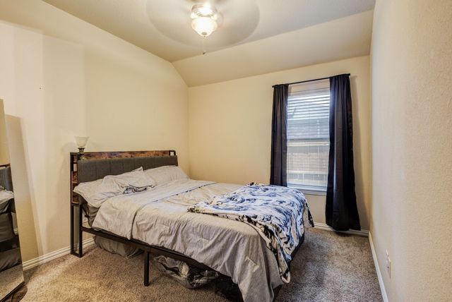 1005 Oarlock Drive, Crowley, TX 76036