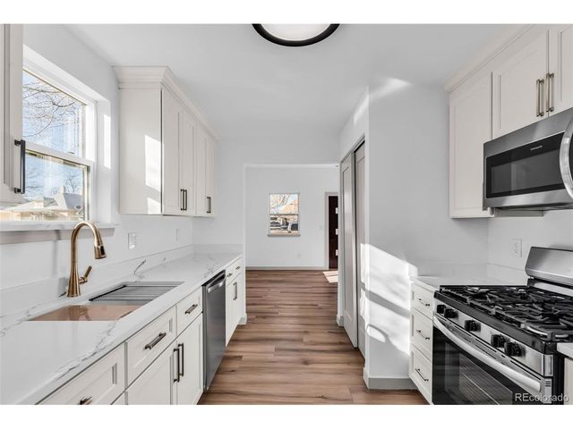 1328 Cypress St, Pueblo, CO 81004