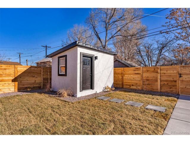 1328 Cypress St, Pueblo, CO 81004