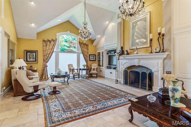 556 Oak Terrace Drive, Farmington, MO 63640