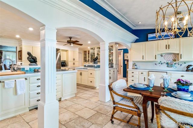556 Oak Terrace Drive, Farmington, MO 63640